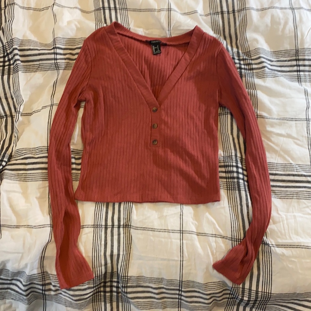Long sleeve crop top